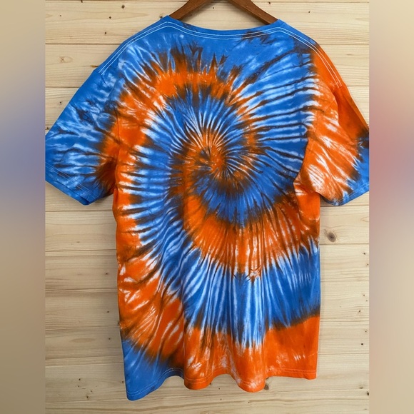 GILDAN Unisex XLarge Soft Style Blue Orange Spiral Retro Tie-Dye T-Shirt NEW - Picture 5 of 8